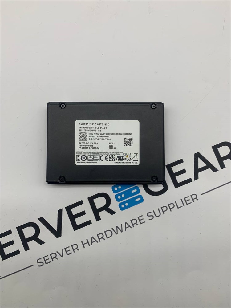 Твердотельный накопитель MZWLO3T8HCLS-01AGG Samsung PM1743 3.84TB 2.5” SSD PCIe 5.0x4 Gen5 NVMe U.2